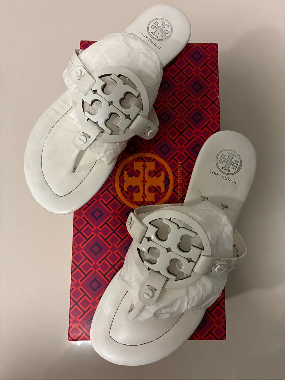 AUTHENTIC Tory Burch White Miller Logo Thong Sandals - Women BOX